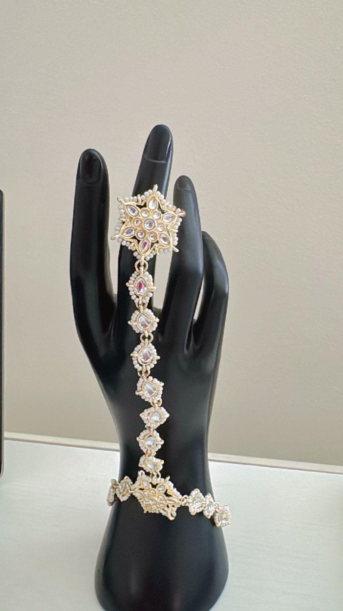 Exquisite Hand Harness Finger Chain Bracelet with Kundan Stones – Traditional Bridal Jewelry for Women