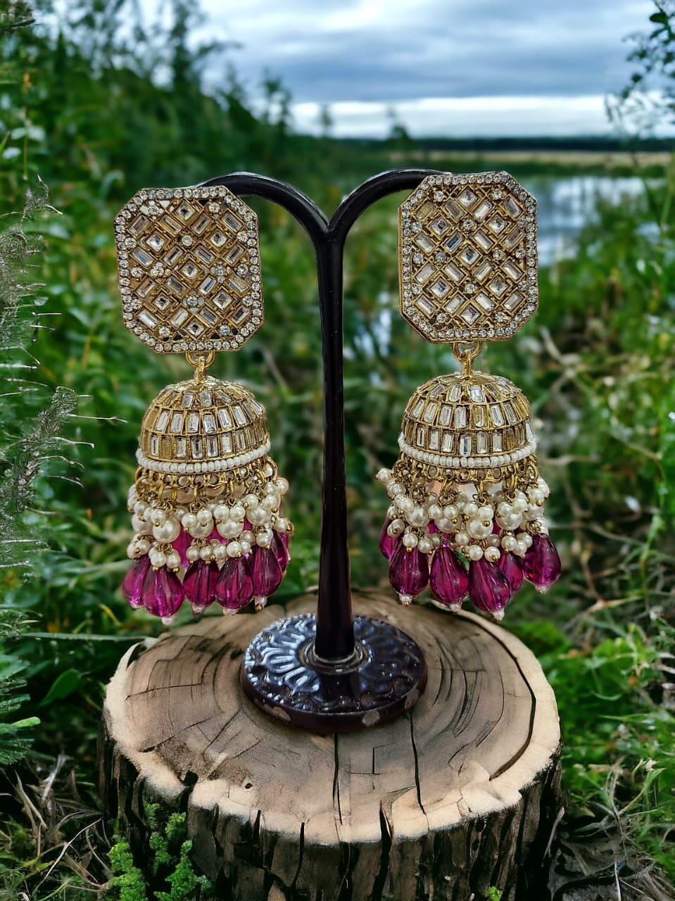 Luxurious Geometric Jhumka Earrings and Pearl Detailing